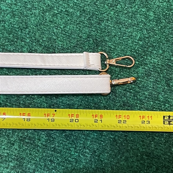 Adorable House Purse - Picture 3 of 10